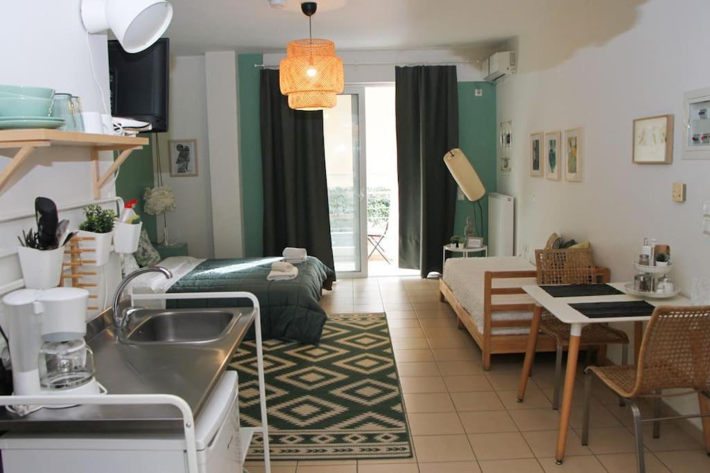 Comfy City Hideaway Kalamata Esterno foto