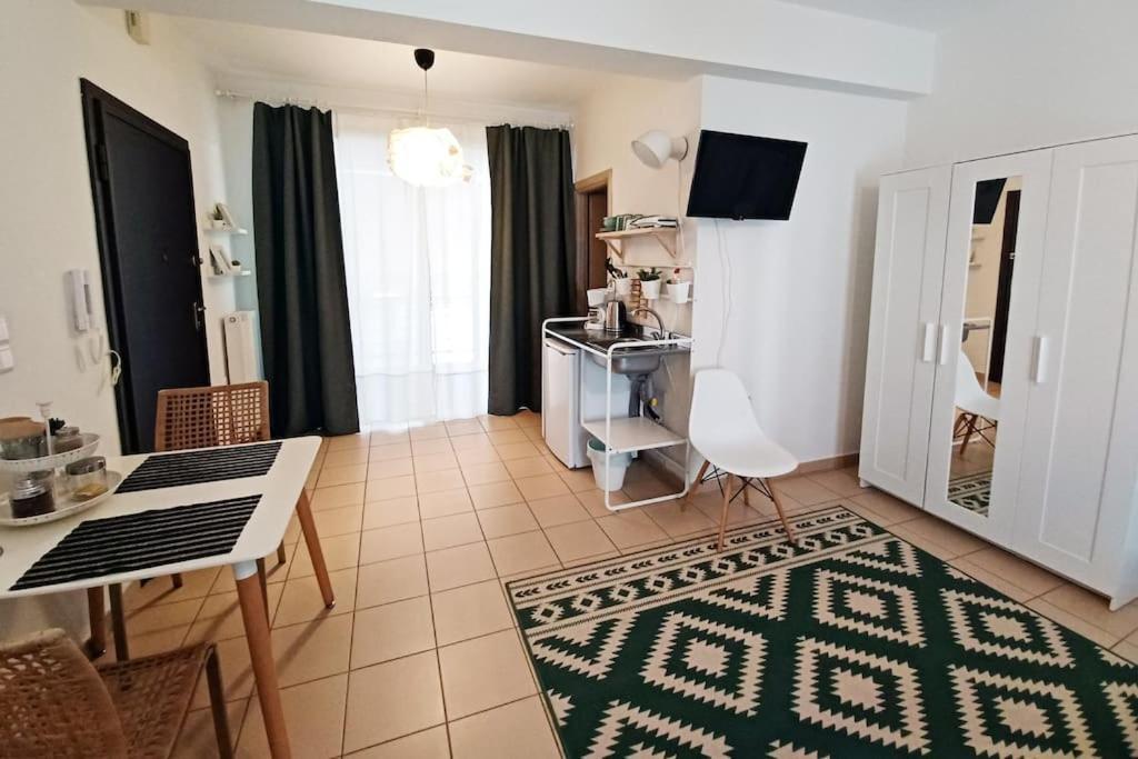 Comfy City Hideaway Kalamata Esterno foto