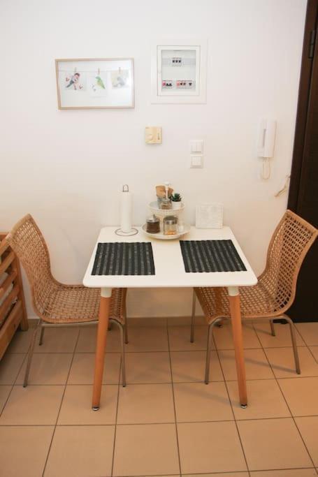 Comfy City Hideaway Kalamata Esterno foto